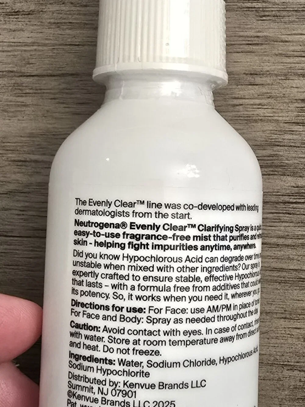 Neutrogena Evenly Clear Clarifying Spray with Hypochlorous Acid